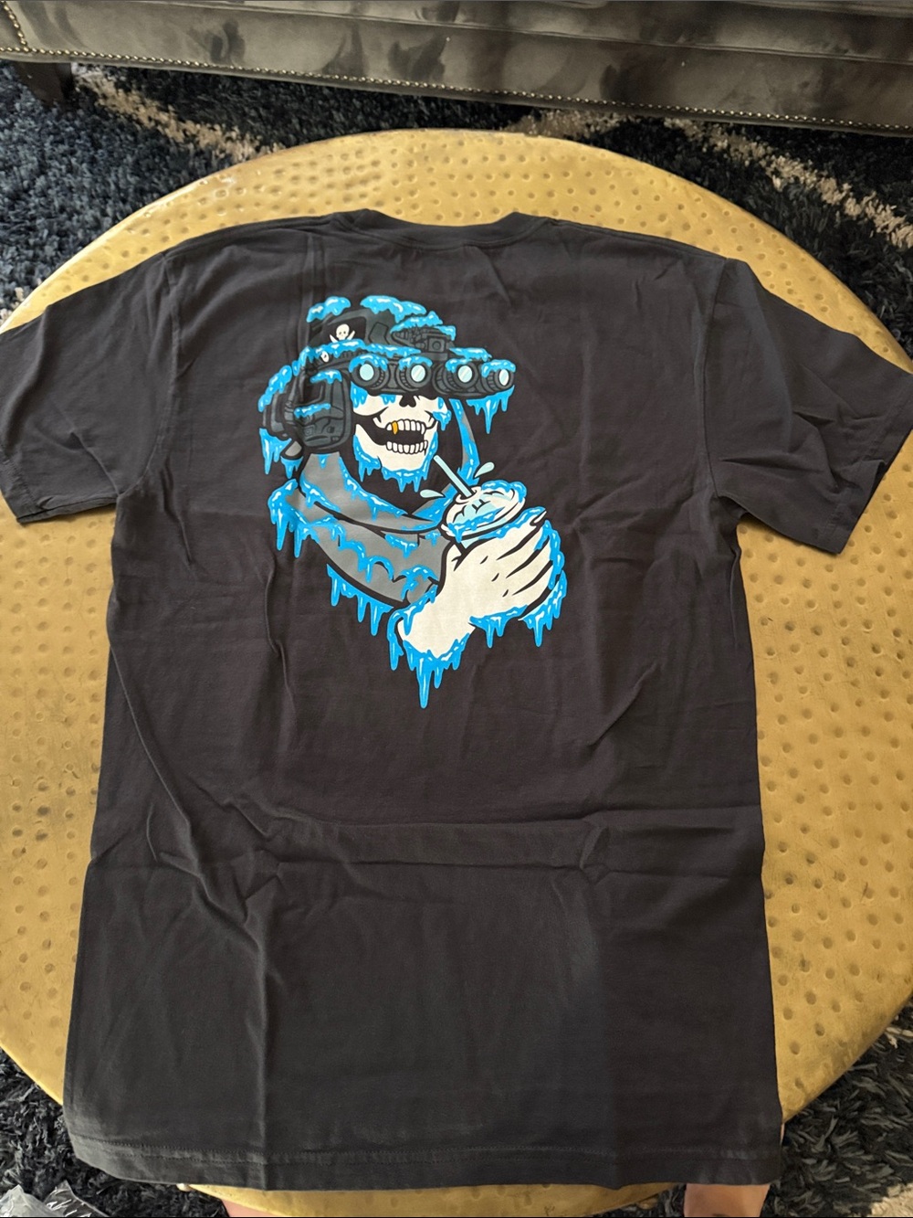 Black Short-Sleeve Graphic Tee with Blue Drip Skull Print